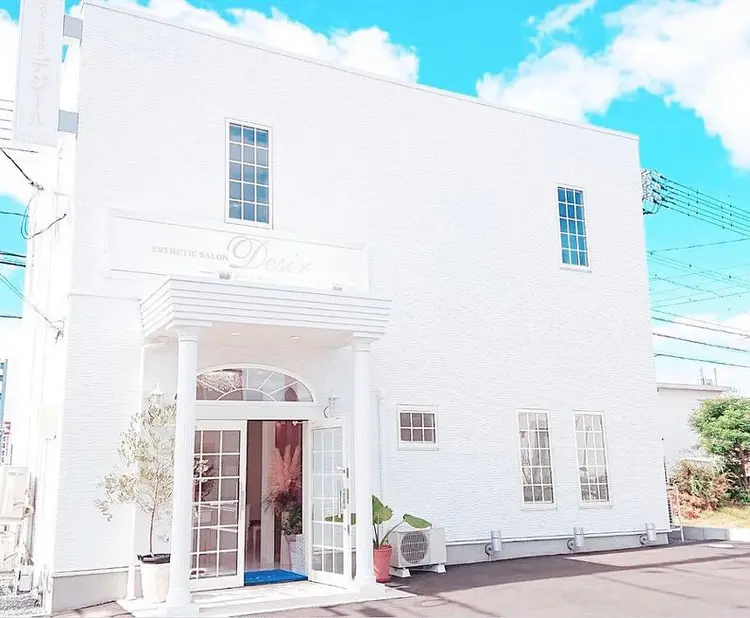 esthetic salon DESIRの内観・外観1