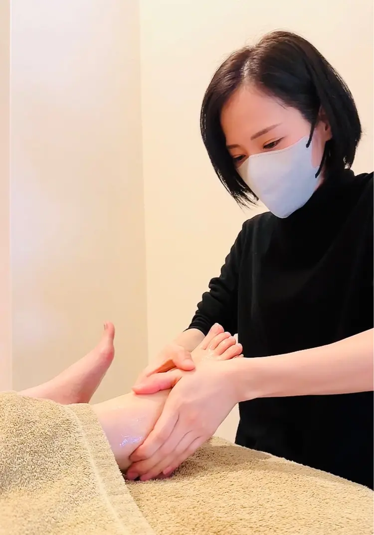 リラクゼーションサロンTETE土山店の内観・外観3