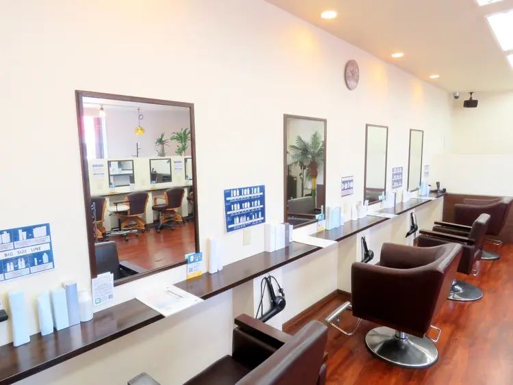 美髪・髪質改善クリニック arose玉名店の内観・外観2