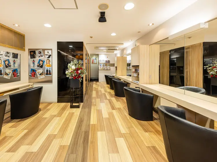 モッズヘア越谷店の内観・外観3