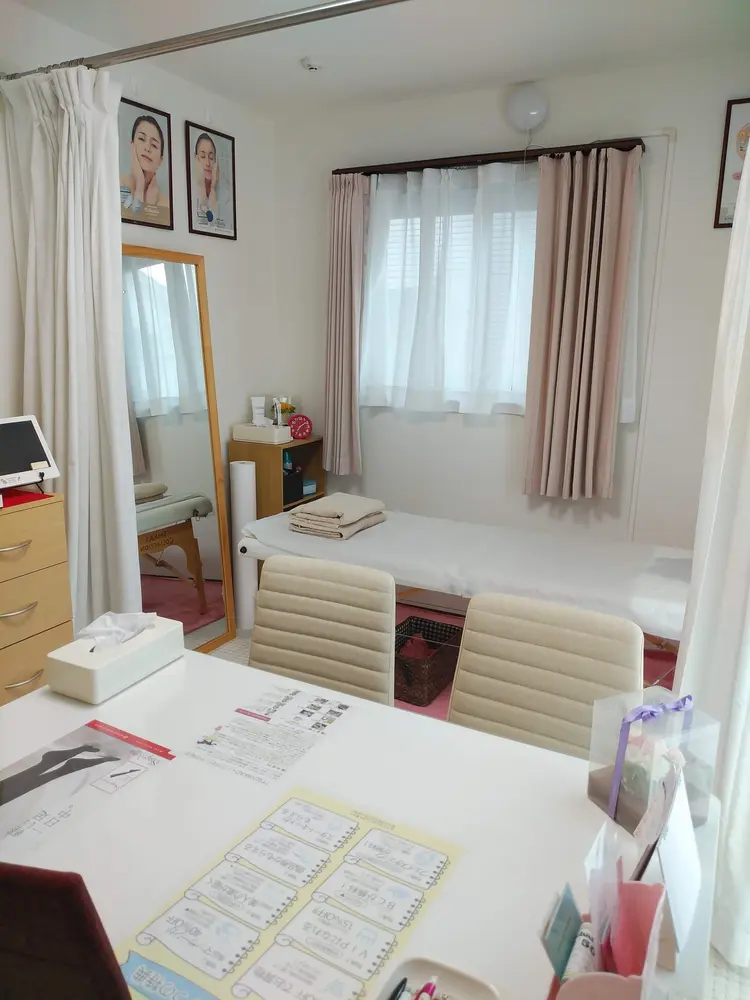 あおやまびじん保土ヶ谷境木町店の内観・外観1