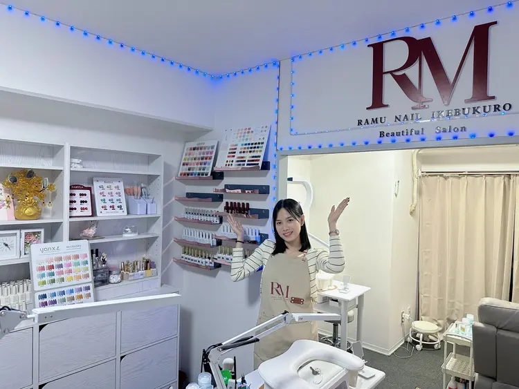 RAMU Nail 池 袋 店の内観・外観2