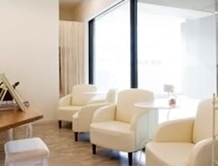 CHOUCHOU綱島店の内観・外観1