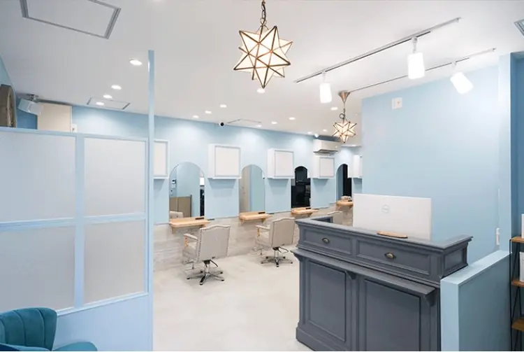 Anphi神奈川新町店の画像