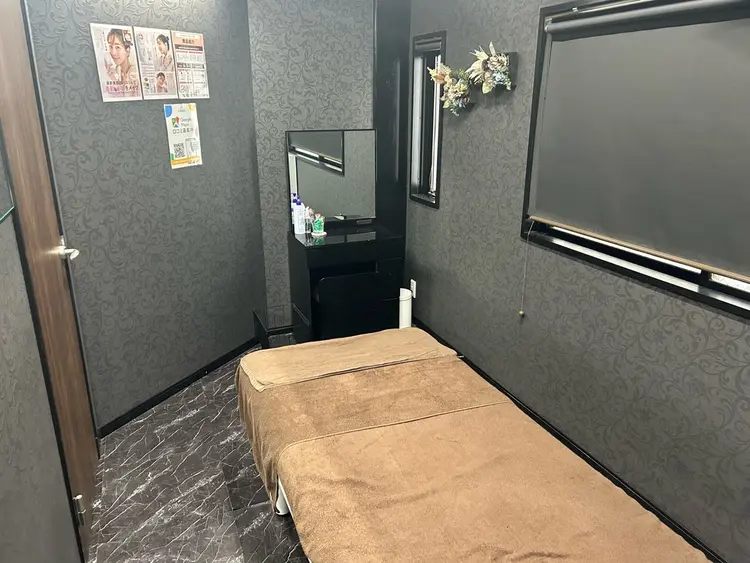 MIRAI小顔天満橋店の内観・外観3