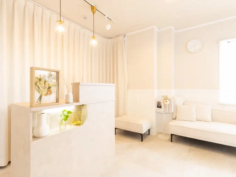 Cher《シェール》【LEDエクステ・まつげパーマ・アイブロウ・エステ・ネイル】の内観・外観2