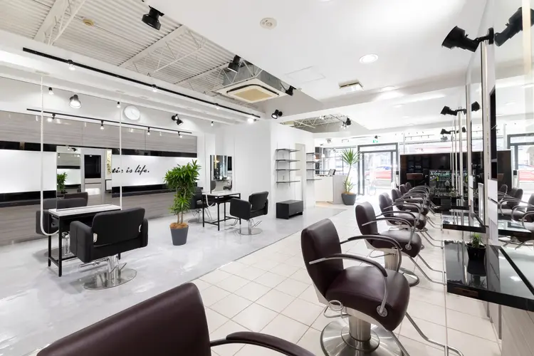 Hair&color le jardinの内観・外観2