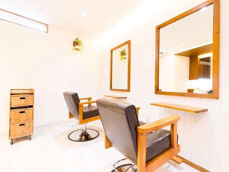 hair salon CHA-CHAの内観・外観1