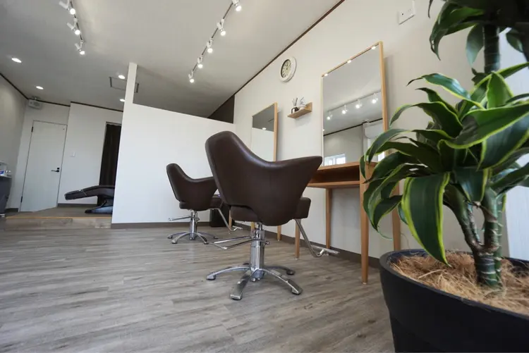 Allure Hair Designの内観・外観1