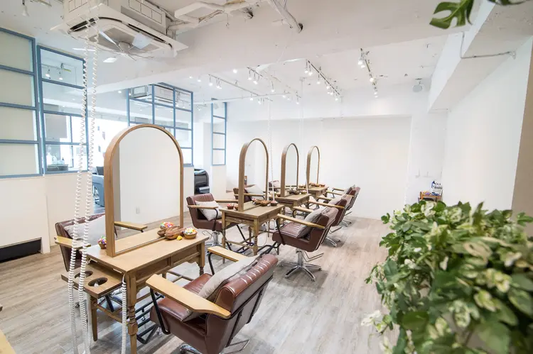 N° +aero 横浜【ナンバー エアロ】の内観・外観2