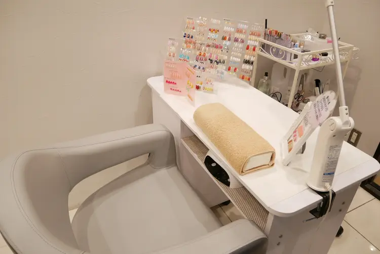 HAIR&MAKE EARTH調布店の内観・外観1