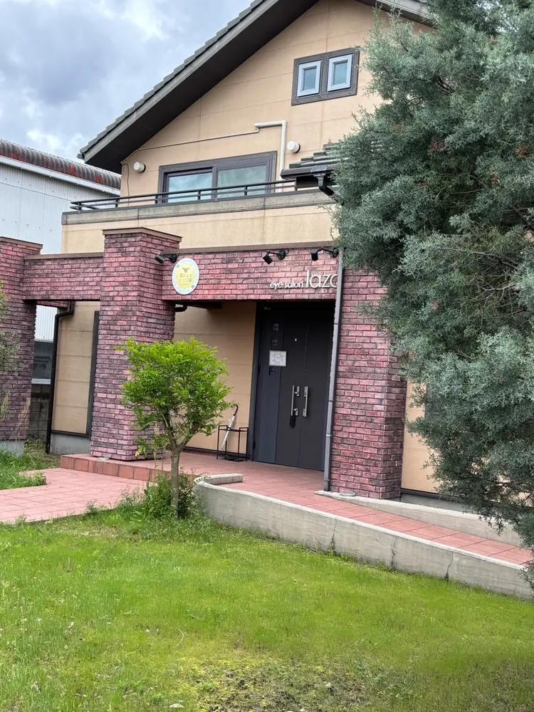 雲の上のヒツジ達久米店の内観・外観2