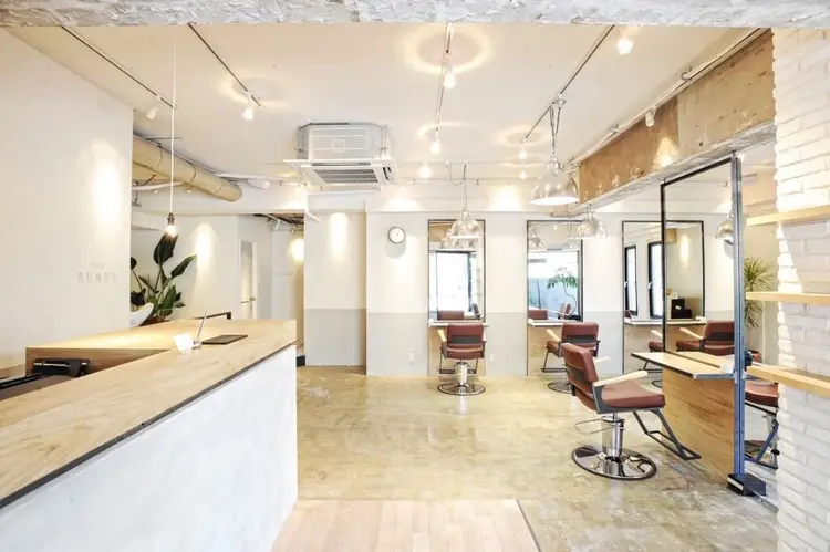 EYNの内観・外観1