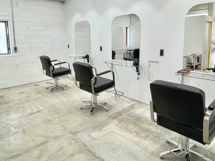 BAEの内観・外観1