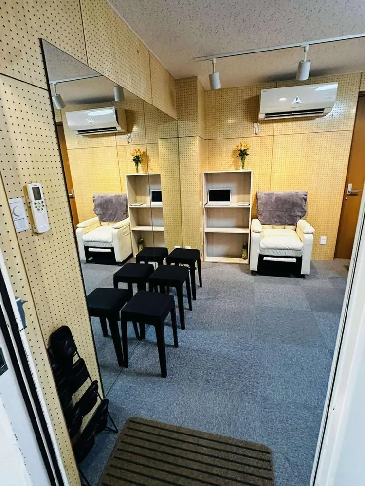 Kora Nailの内観・外観2