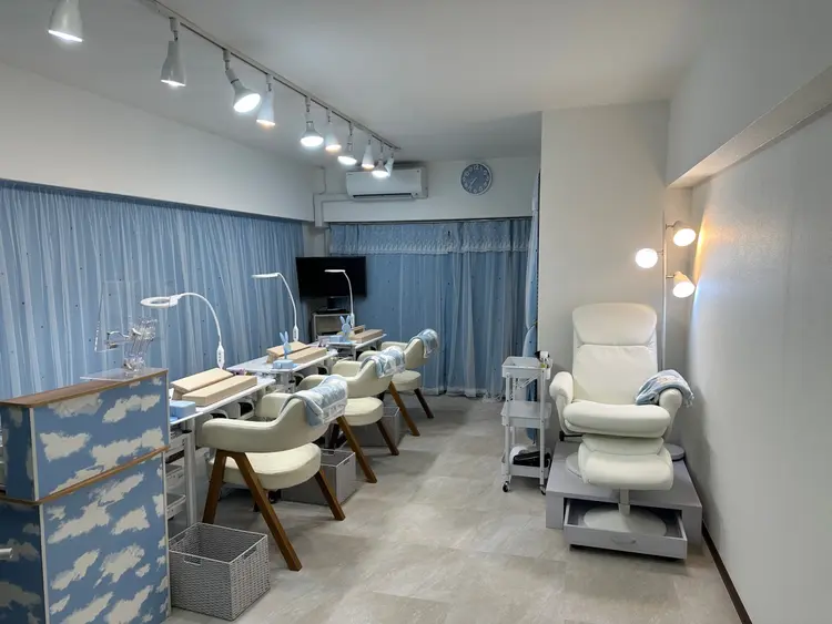 ROKANAILサロンの内観・外観2