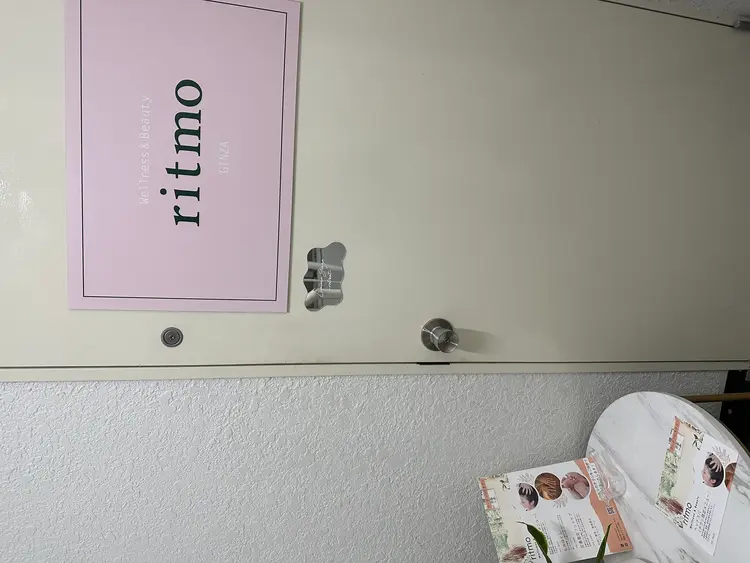 Ellie Nail銀座店の内観・外観2