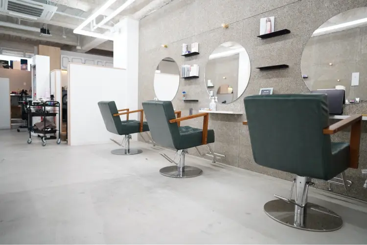 Merciの内観・外観2