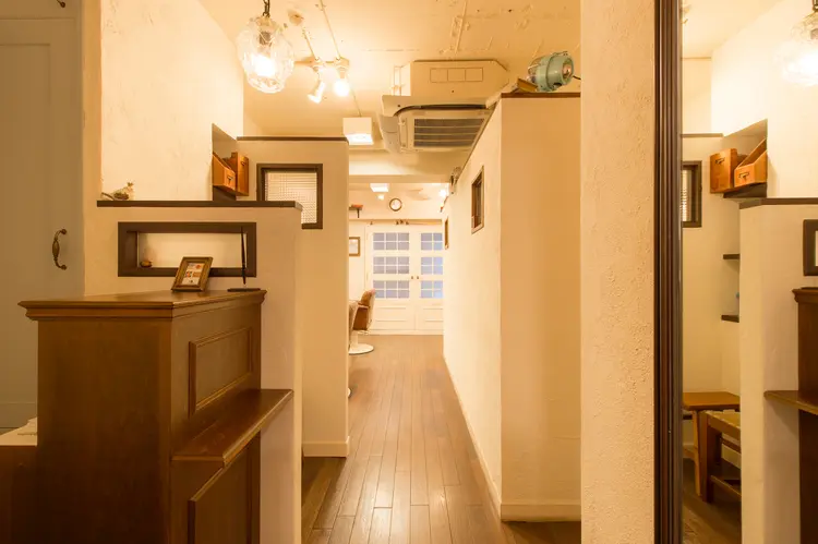 ナツヤの内観・外観2