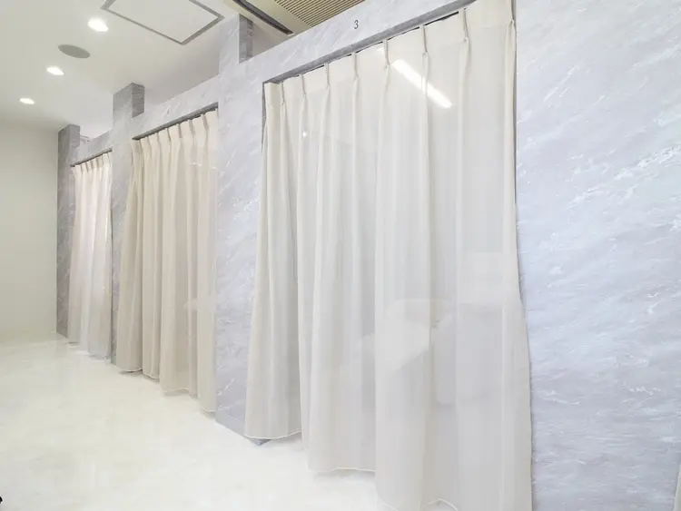 PLATINUM DOLL心斎橋店の内観・外観2