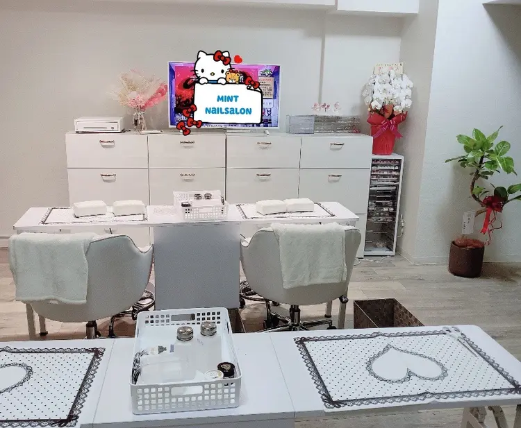 ミントネイルサロンの内観・外観1