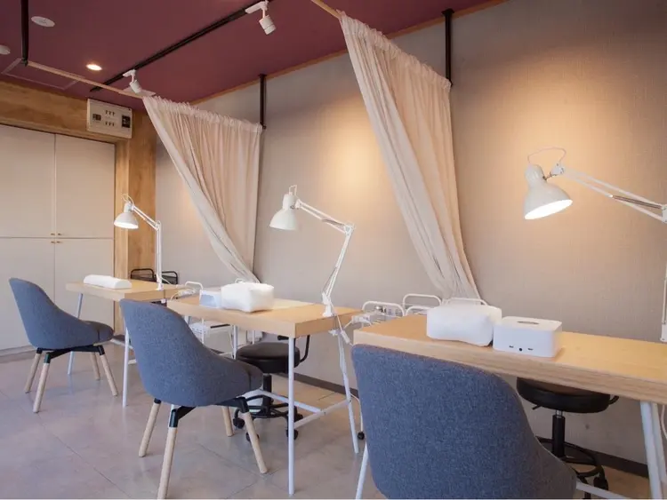 ネイルメゾン石川橋の内観・外観3