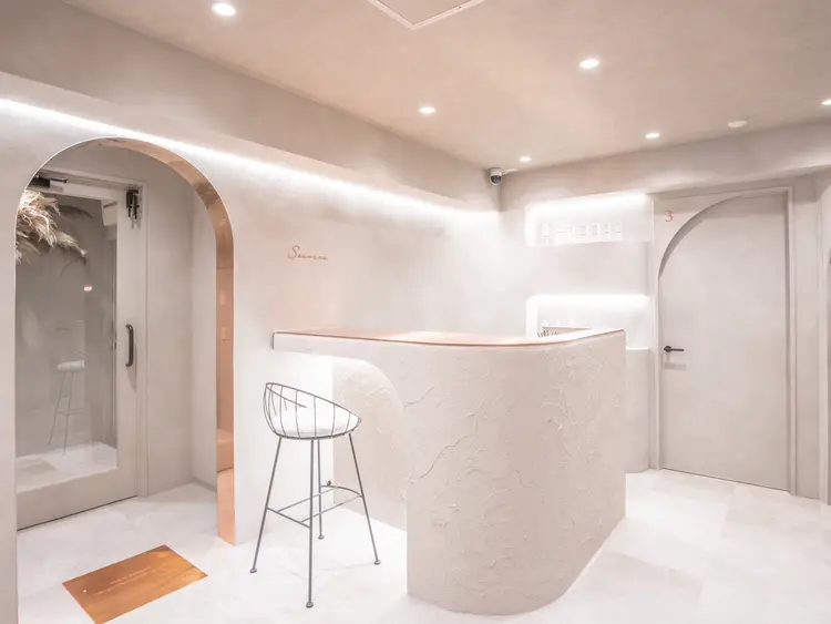 Sourire池袋店の内観・外観1