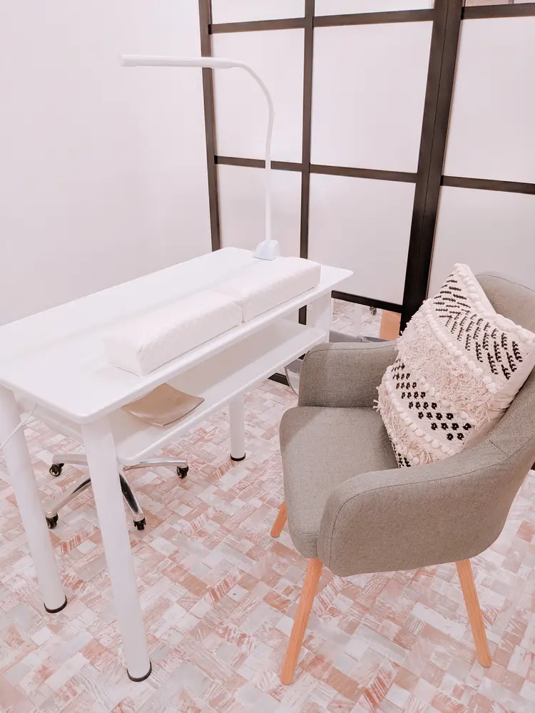 with Nailの内観・外観1