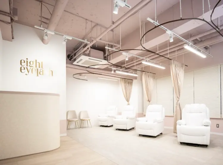 eight eyelash川崎店の内観・外観2