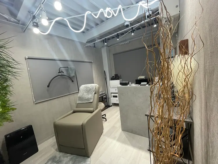 BaseMent eYe SPOT by V.I.E.Wの内観・外観1