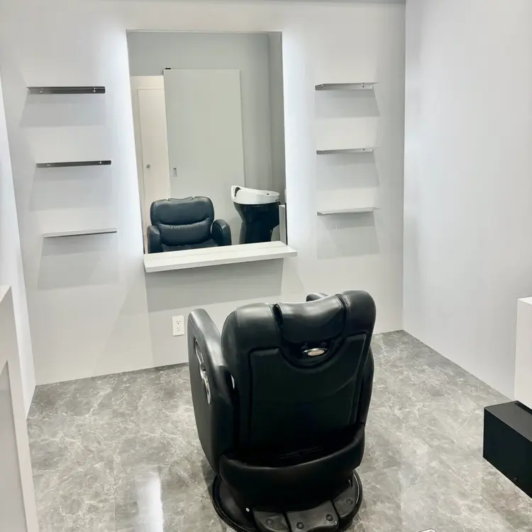 Hair&Make NOISM~ekolu~ 京都駅の内観・外観2