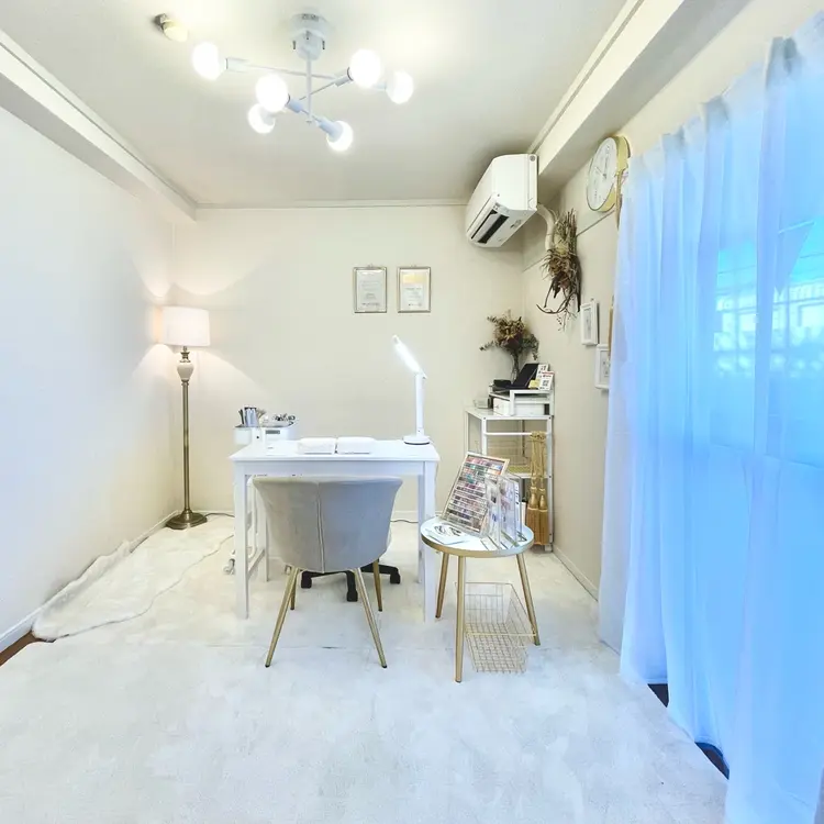 Nail Salon Eleganciaの内観・外観2