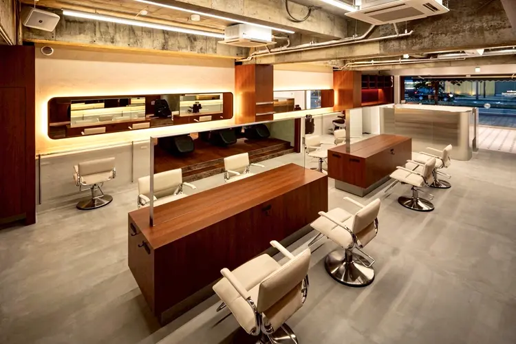 (h)wimの内観・外観2