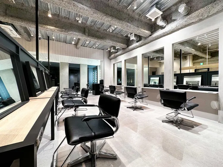 ITby ALBUM北千住店の内観・外観2