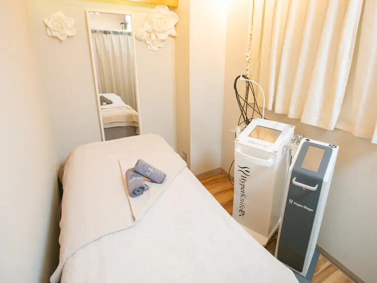 ハイパーナイフEX痩身&小顔コルギKOKOCHIの内観・外観3