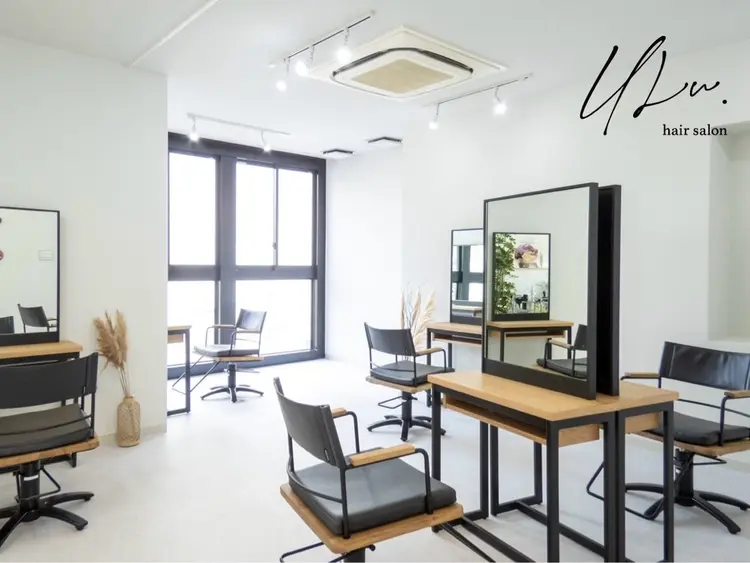 ULu. 岡山駅店 髪質改善トリートメント＆ハイトーンカラーの内観・外観1