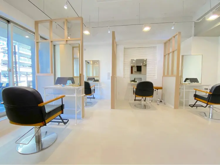 CHARMANT半個室型髪質改善特化サロン六町の内観・外観1