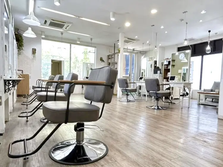 FLEAR　cre:meの内観・外観1