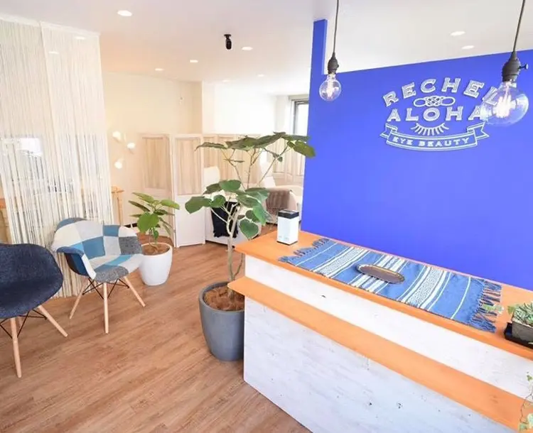 RECHEL ALOHA 高槻店の内観・外観1