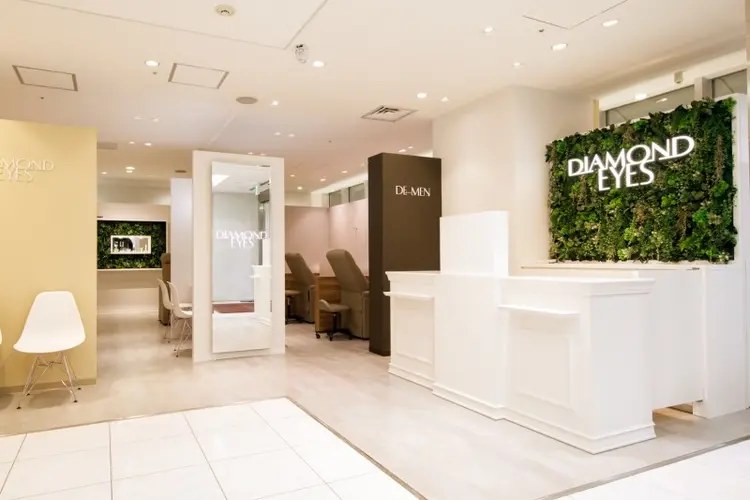 ダイヤモンドアイズ 渋谷マークシティ店の内観・外観1