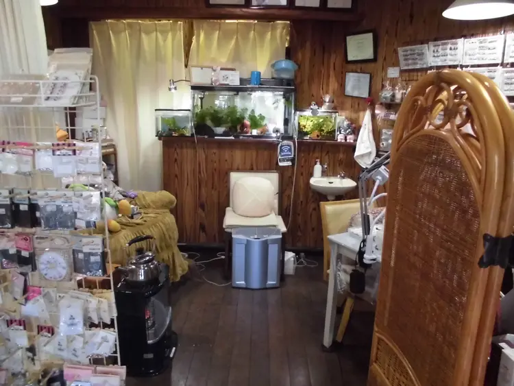 ネイルサロン/スクール&ボディジュエル/ハンドメイド Cureの内観・外観2