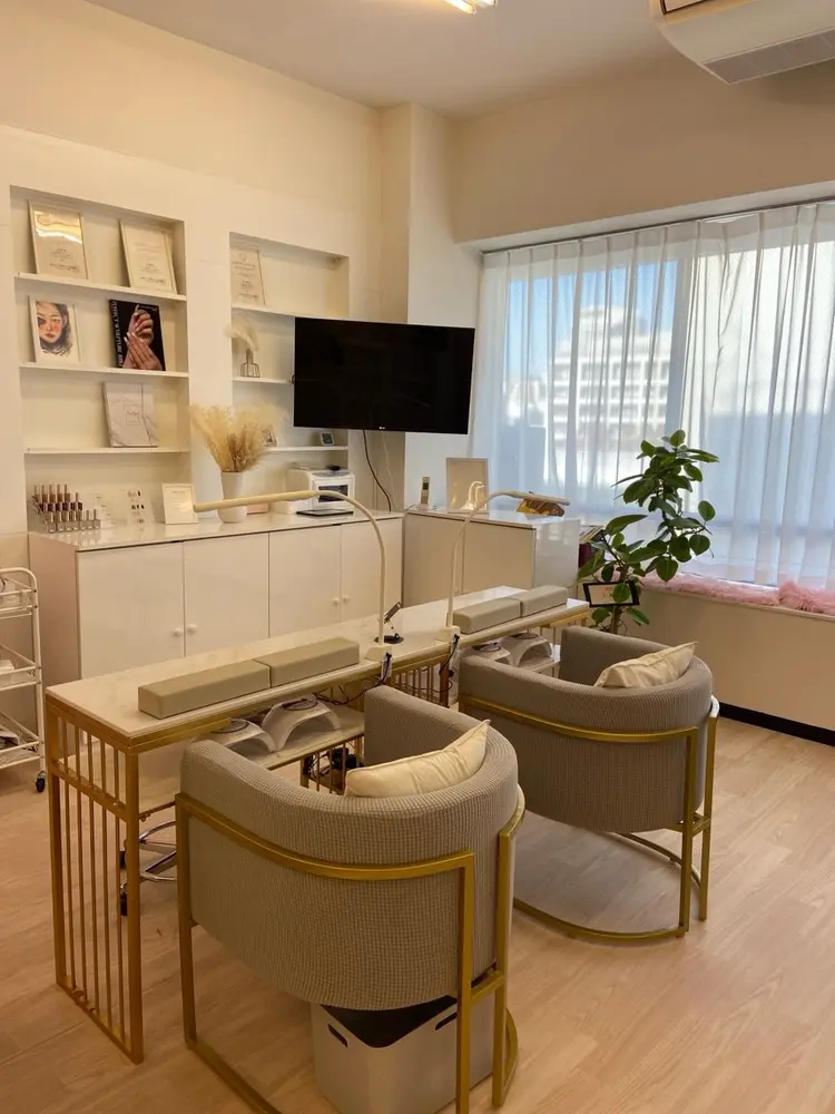 5C NAIL&EYELASHの内観・外観1