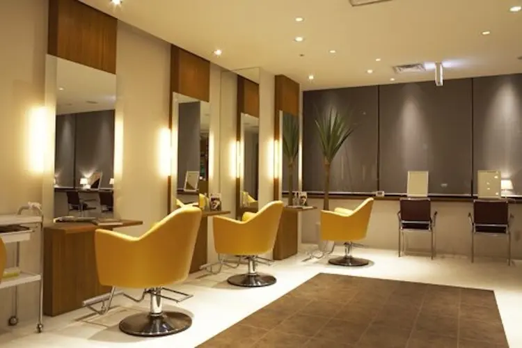 ヘアーサロン　ソシエ　八王子店の内観・外観2