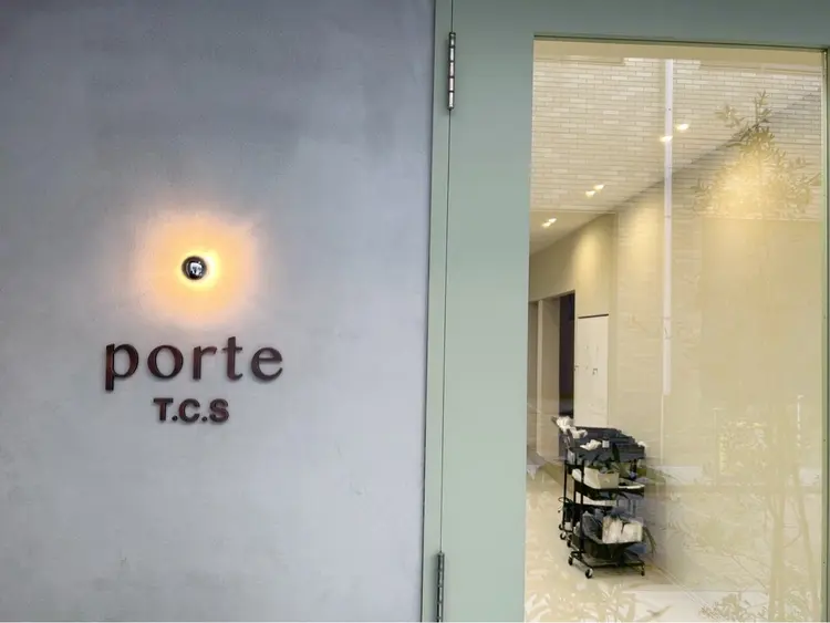 Porteの内観・外観2