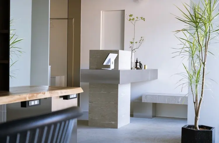 sténの内観・外観1