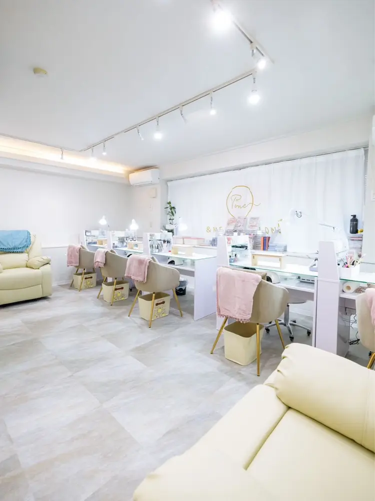 &MEネイルサロン 横浜西口店の内観・外観2