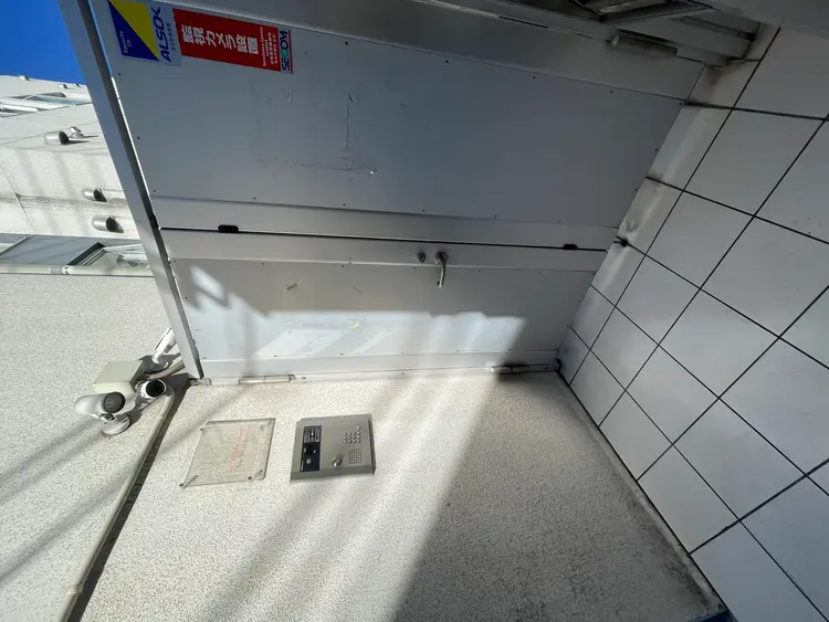 trojaの内観・外観1