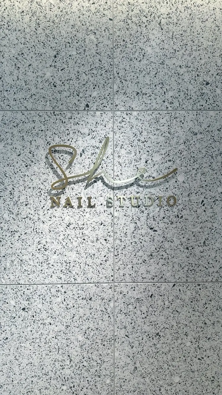 she nail 423の内観・外観1