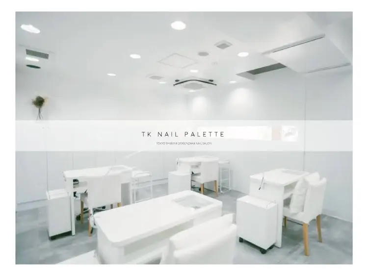 TK nail paletteの内観・外観1