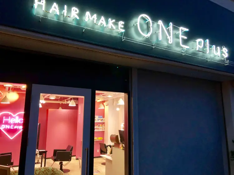 HAIR＆MAKE ONEplusの内観・外観2